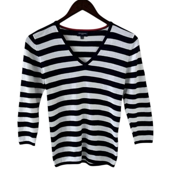 Burberry Black and White Stripe V-Neck 3/4 Sleeve Knit Sweater Size XS - Picture 1 of 5